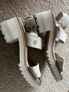 Timberland Women's Neutral Cream Platform Lug-Sole Sandals